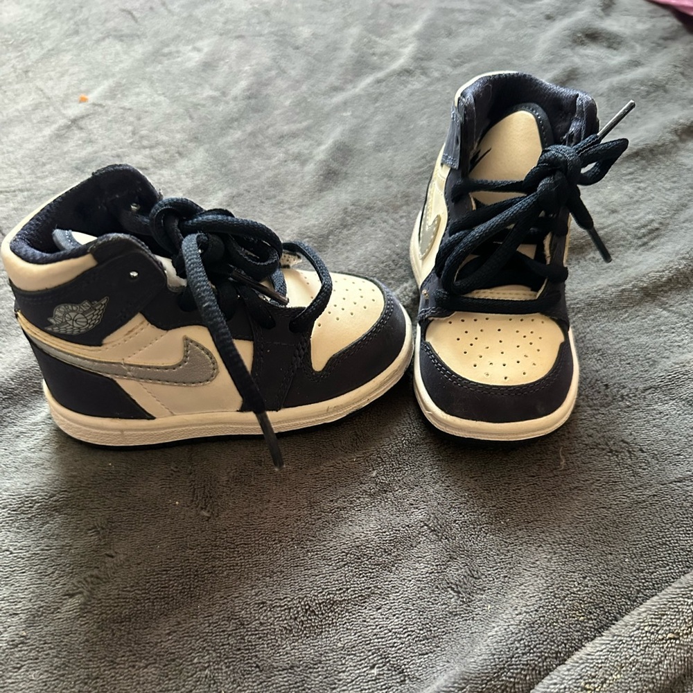 Jordan 1 toddler size 5